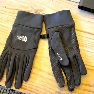 The North Face gloves